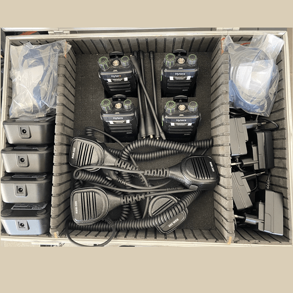 4 Stk. Hytera BD505 m. lader, cleartube Headsets & monofoner